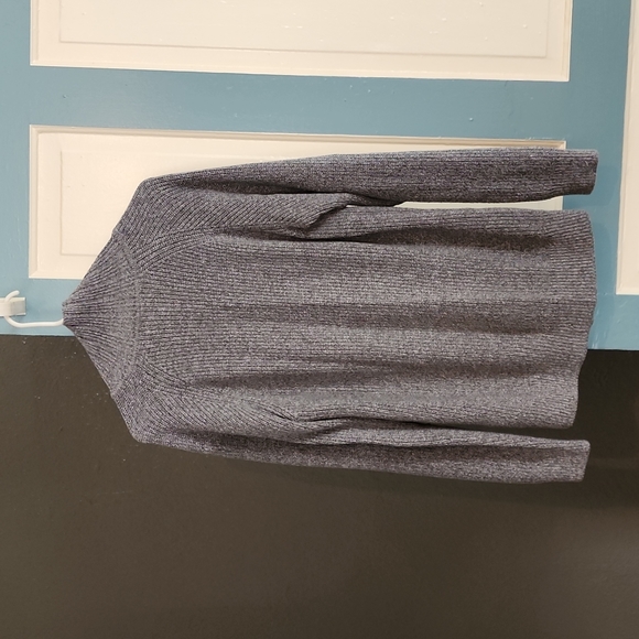 Geoffrey Beene sweater - Picture 3 of 4